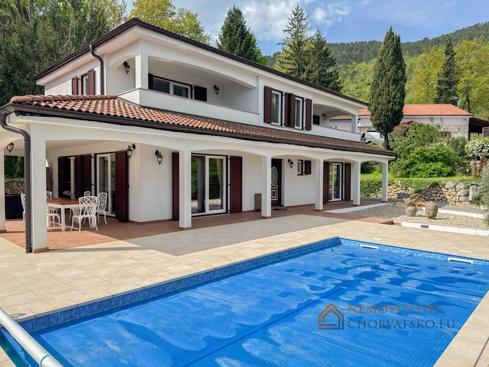 Prodej rodinného domu 176 m²