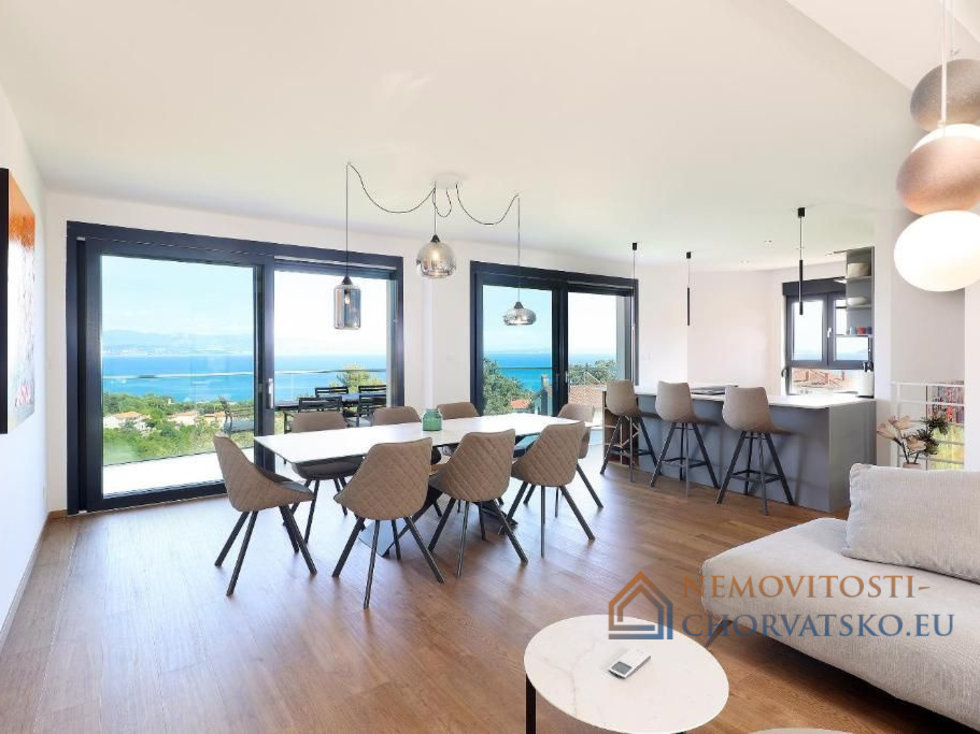 Prodej bytu 5+1 a více 135 m²