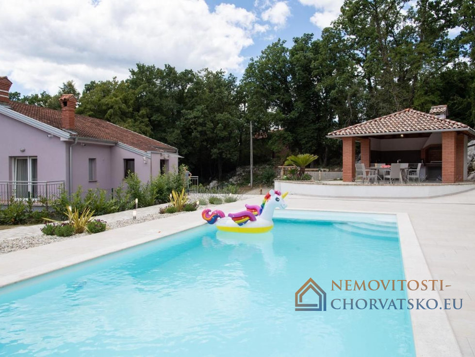 Prodej rodinného domu 260 m²