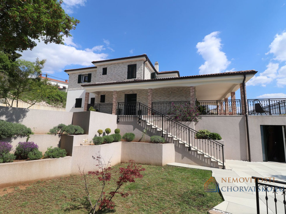 Prodej rodinného domu 250 m²