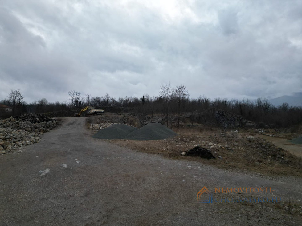 Prodej stavební parcely 2161 m²