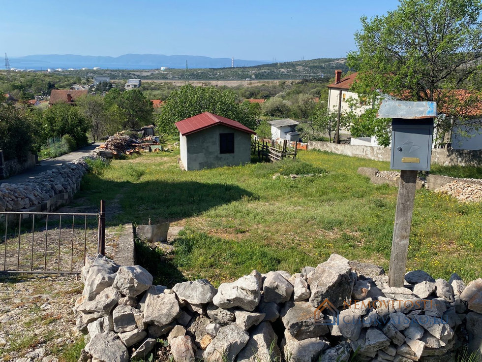 Prodej stavební parcely 1330 m²