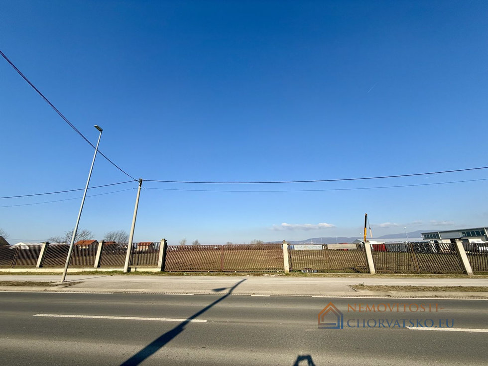Prodej stavební parcely 23036 m²