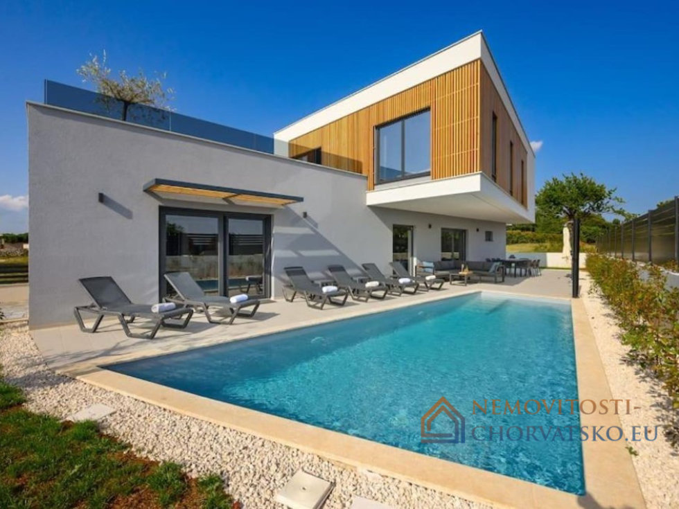 Prodej rodinného domu 210 m²