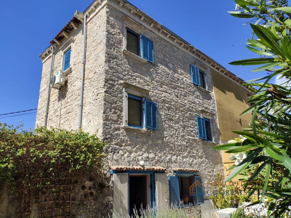 Prodej rodinného domu 145 m²