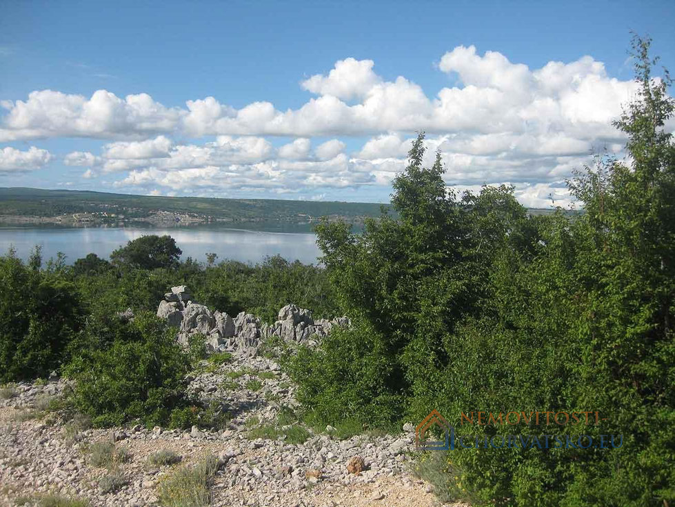 Prodej stavební parcely 644 m²