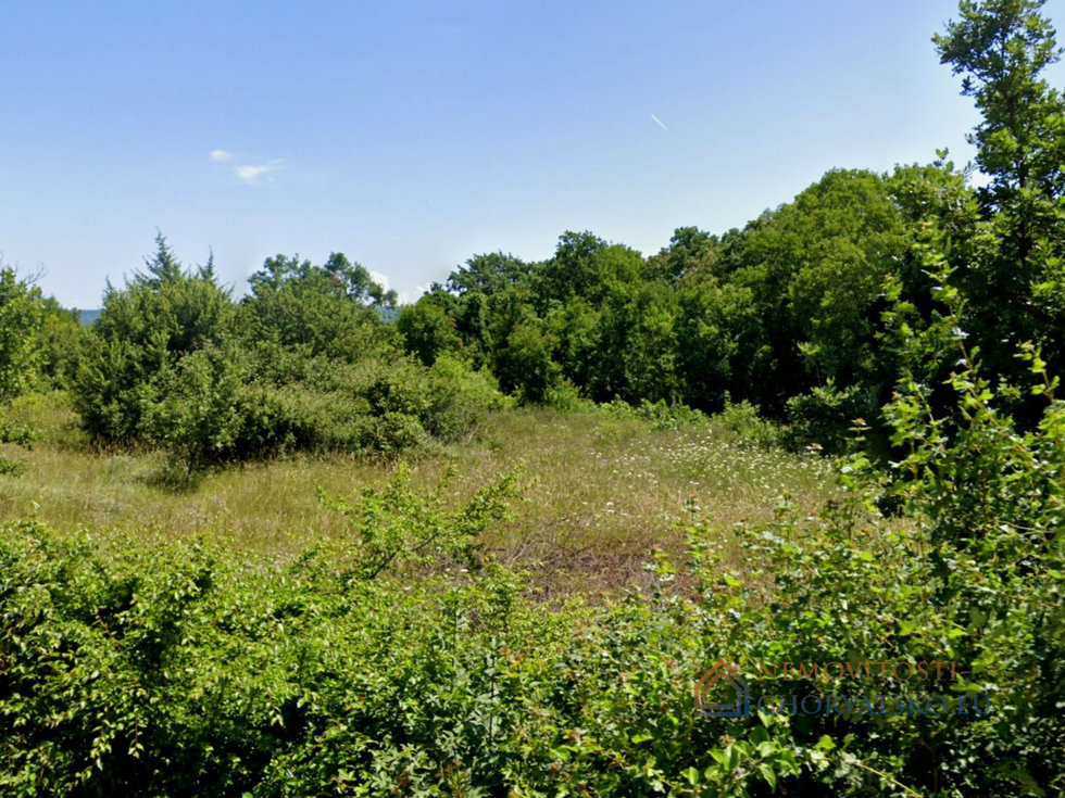 Prodej stavební parcely 1253 m²