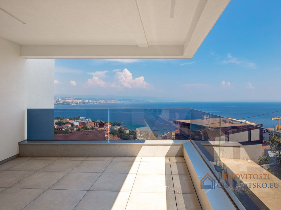 Prodej bytu 2+kk 105 m²