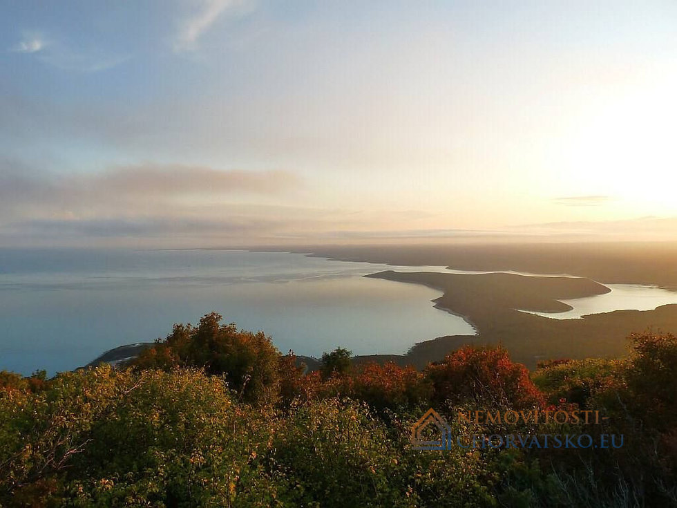 Prodej stavební parcely 59368 m²
