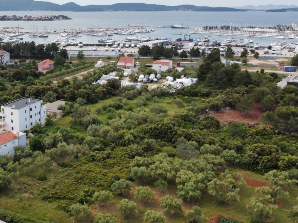 Prodej stavební parcely 1096 m²
