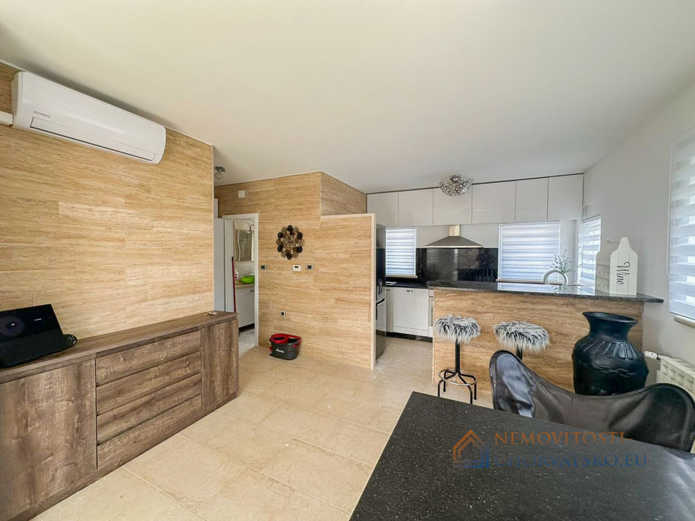 Pronájem bytu 2+kk 80 m²