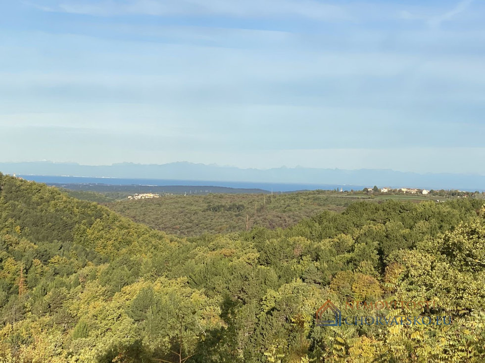 Prodej stavební parcely 1279 m²