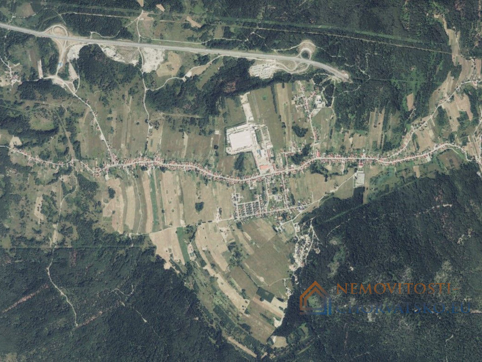 Prodej stavební parcely 4370 m²