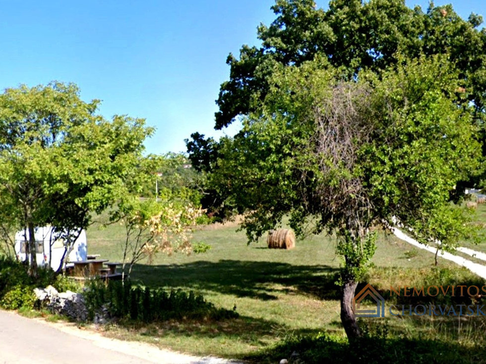 Prodej stavební parcely 22040 m²
