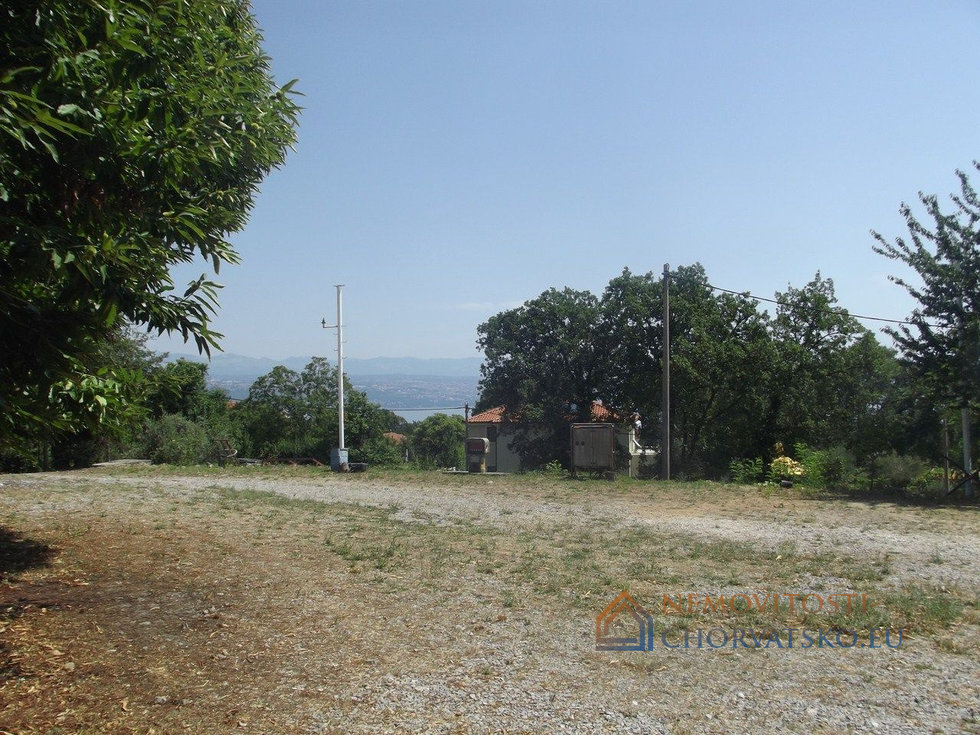 Prodej stavební parcely 5900 m²
