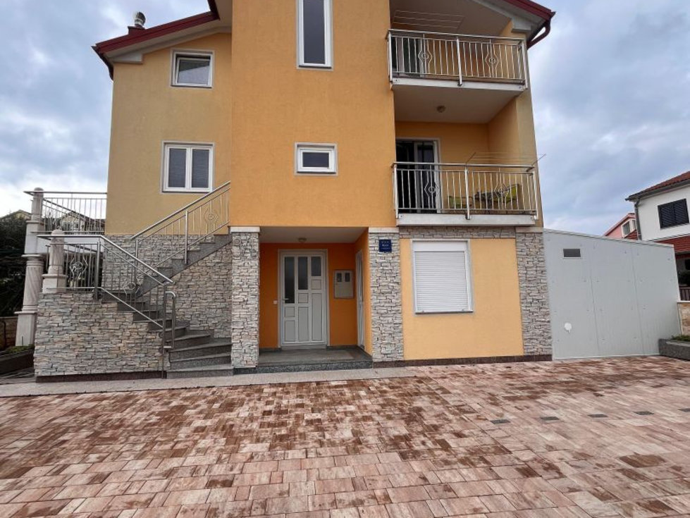 Prodej rodinného domu 306 m²