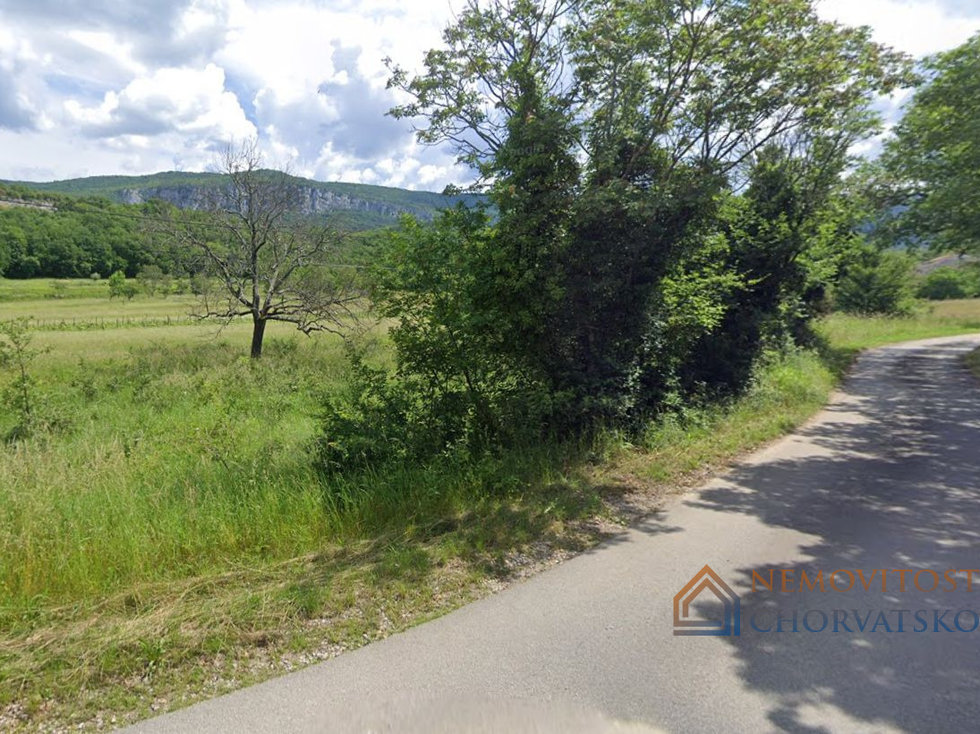 Prodej stavební parcely 8804 m²