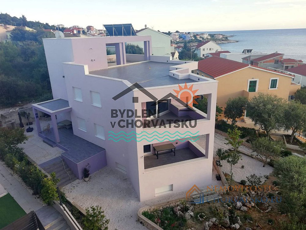 Prodej bytu 2+kk 398 m²