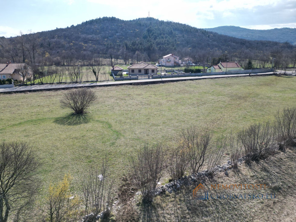 Prodej stavební parcely 5083 m²