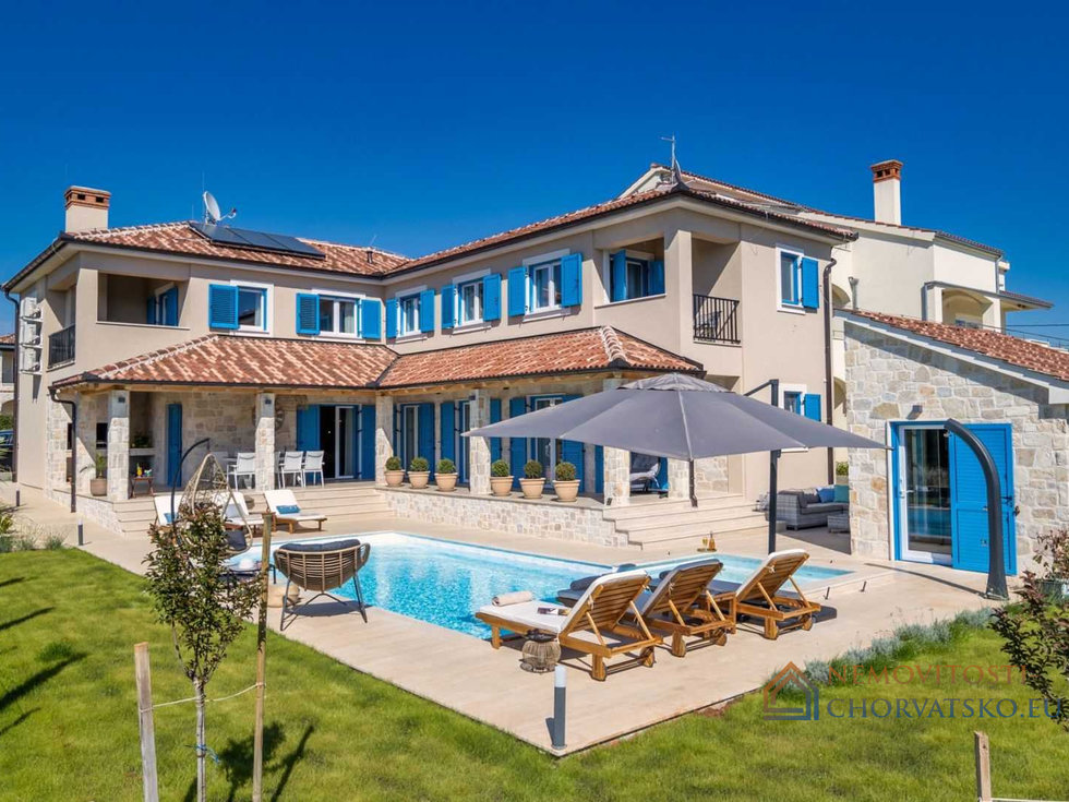 Prodej rodinného domu 320 m²