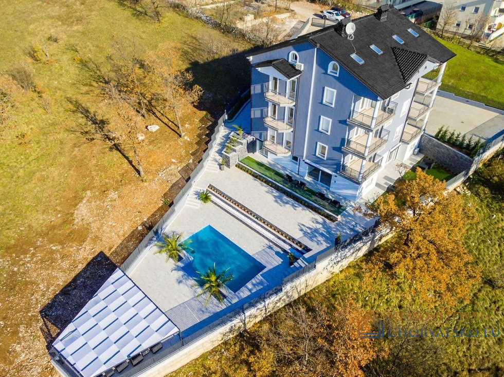Prodej bytu 1+kk, garsoniery 144 m²