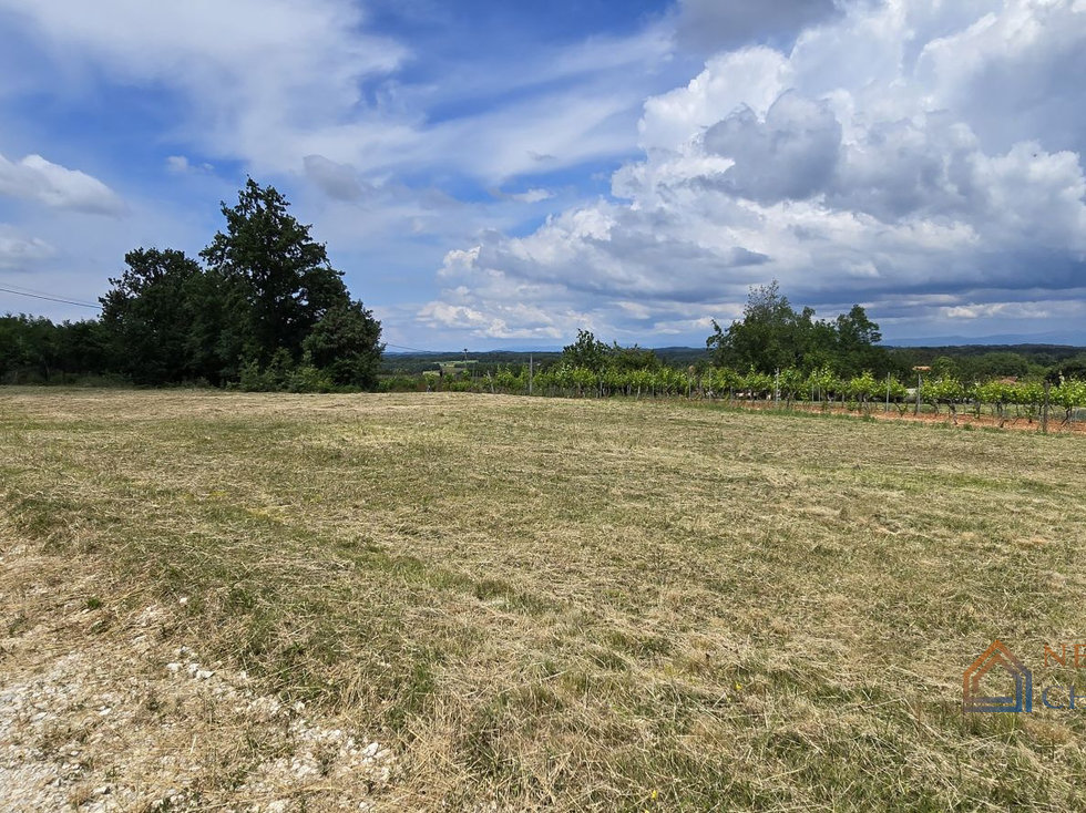 Prodej stavební parcely 757 m²