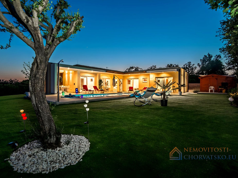Prodej rodinného domu 181 m²
