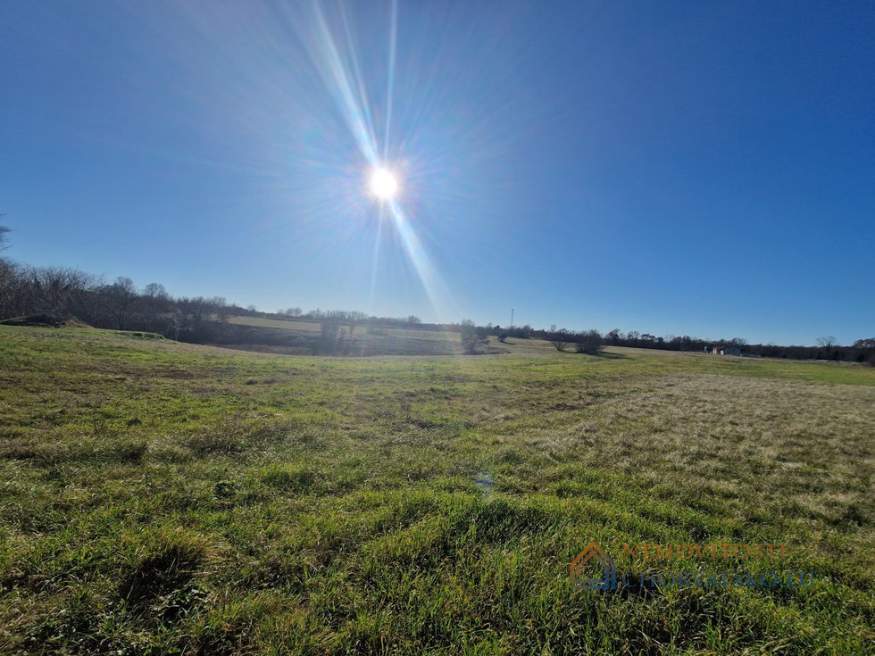 Prodej stavební parcely 32935 m²