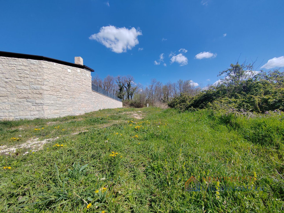 Prodej stavební parcely 602 m²