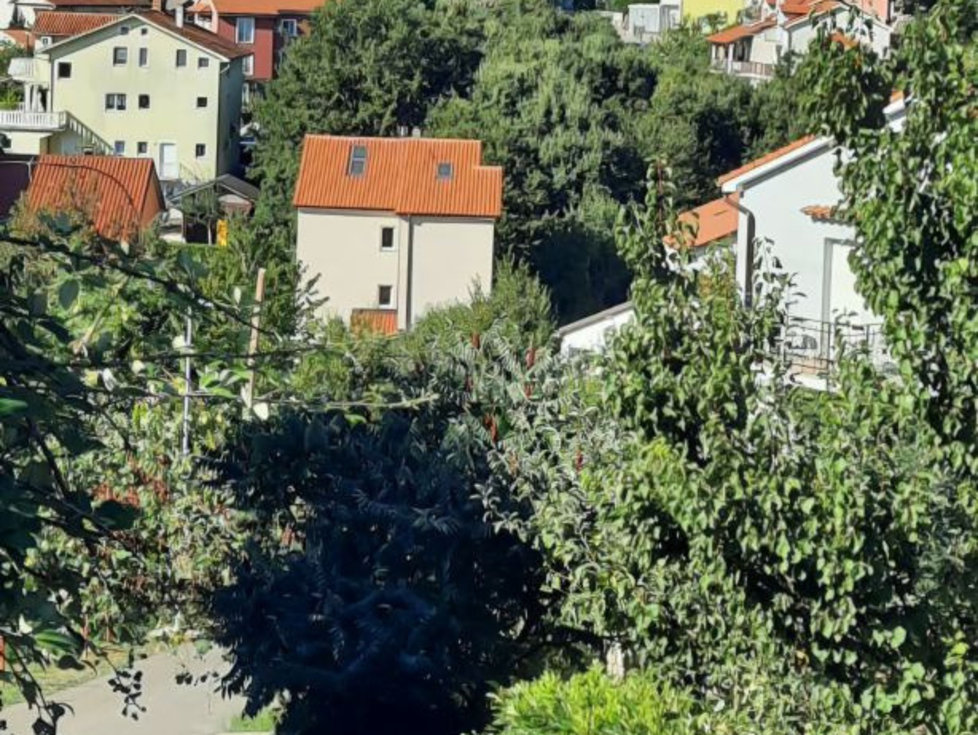 Prodej stavební parcely 855 m²