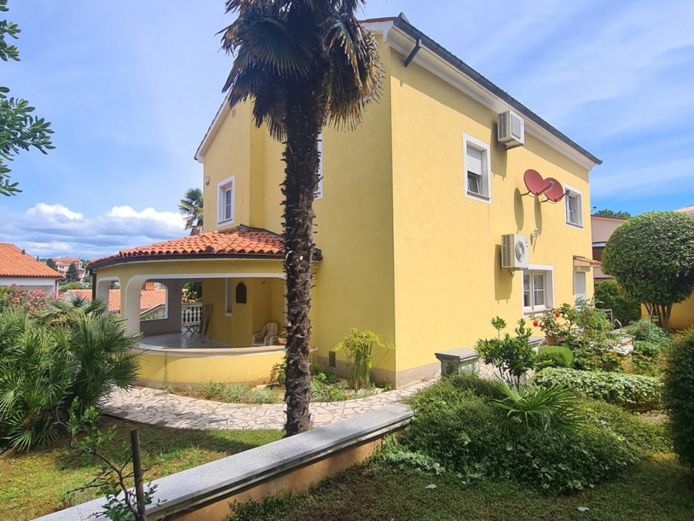 Prodej rodinného domu 180 m²
