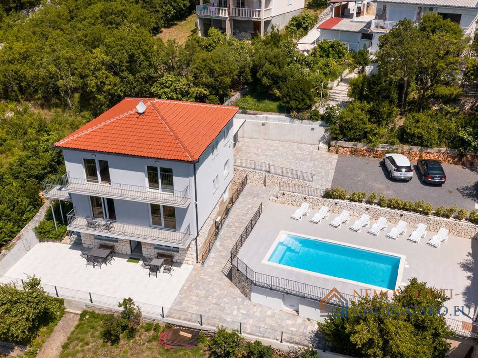 Prodej rodinného domu 250 m²