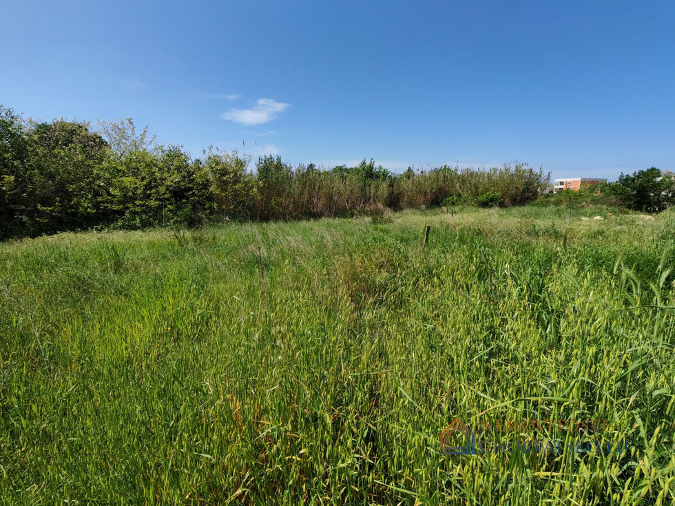 Prodej stavební parcely 1403 m²