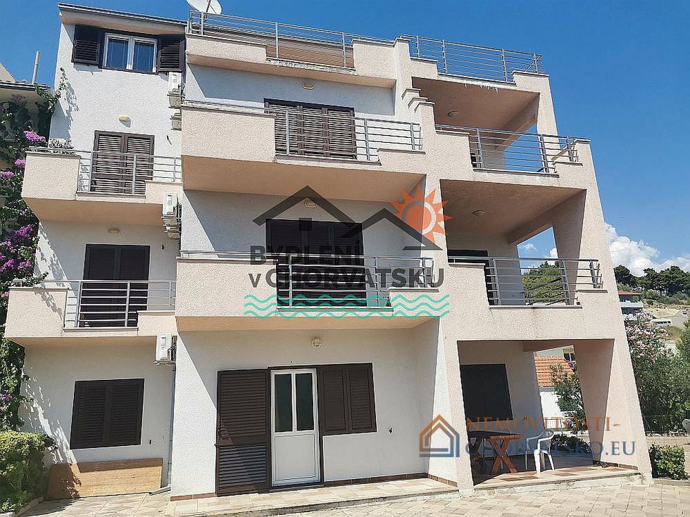 Prodej rodinného domu 611 m²