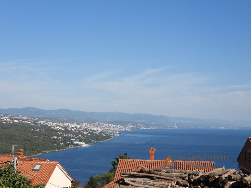 Prodej stavební parcely 1063 m²