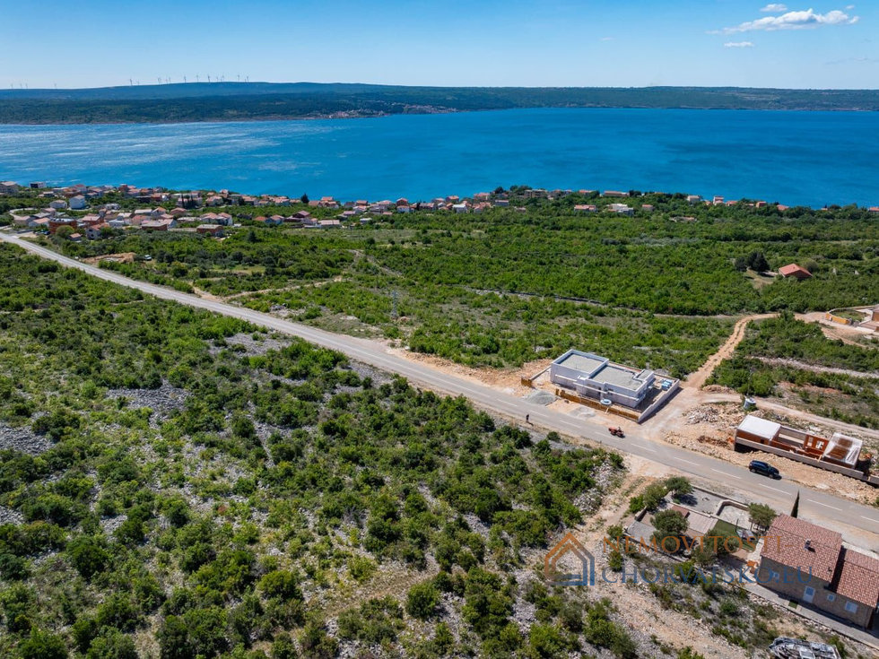Prodej stavební parcely 679 m²