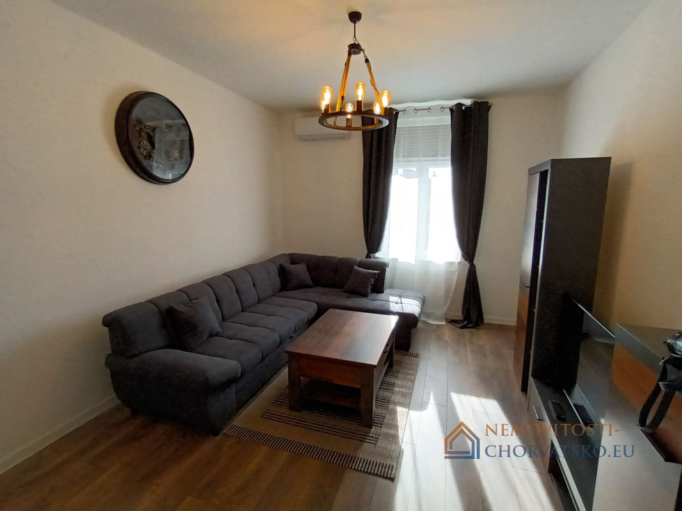 Pronájem bytu 4+kk 98 m²
