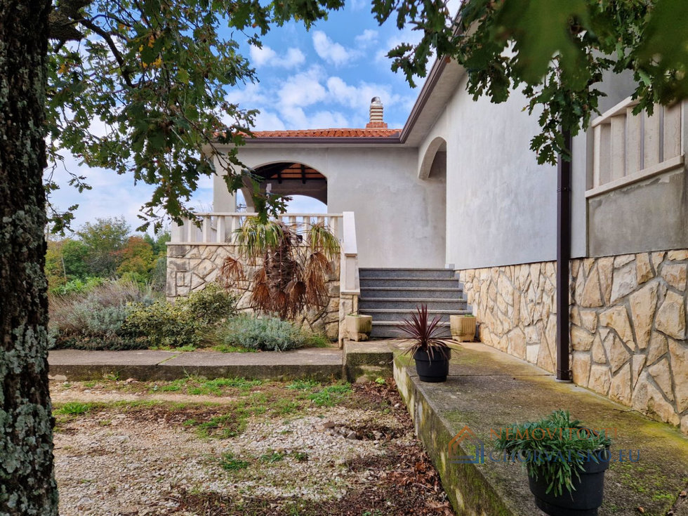 Prodej rodinného domu 180 m²