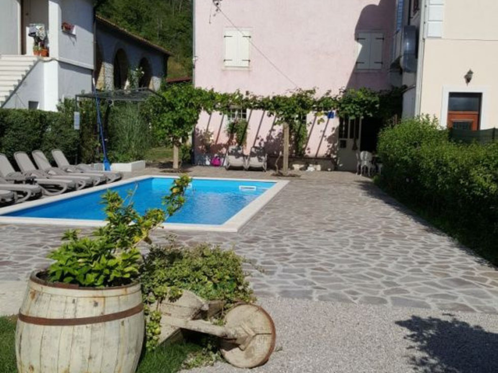 Prodej rodinného domu 220 m²