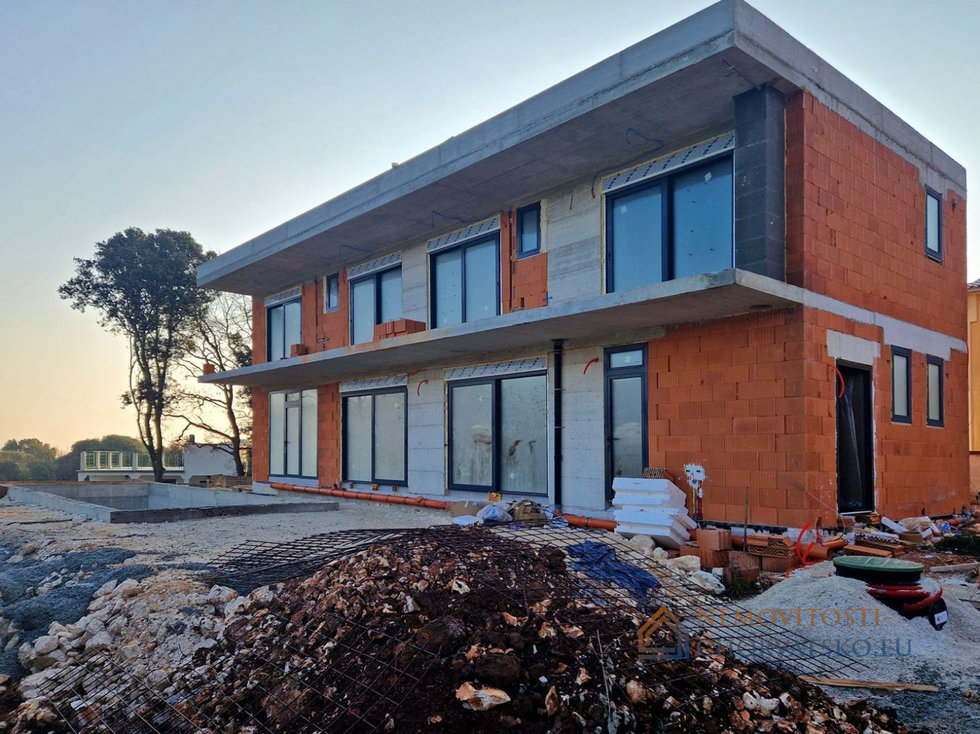 Prodej rodinného domu 227 m²