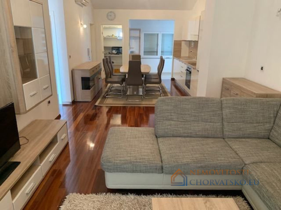 Prodej bytu 2+kk 74 m²