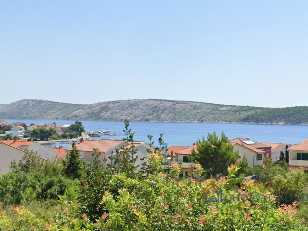 Prodej stavební parcely 1426 m²