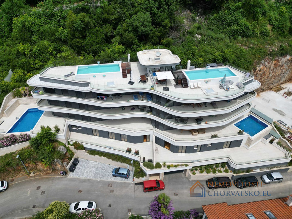 Prodej bytu 3+kk 143 m²