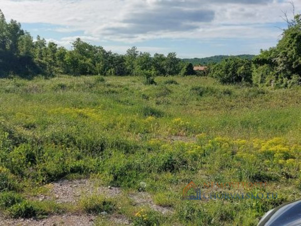 Prodej stavební parcely 810 m²