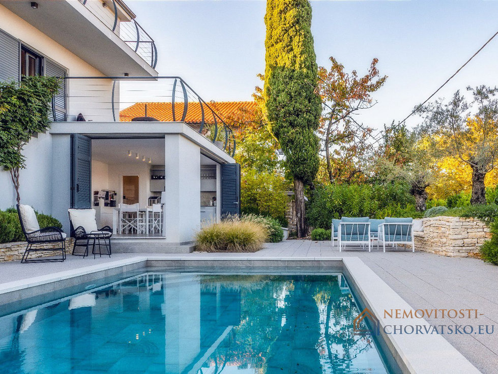 Prodej rodinného domu 300 m²