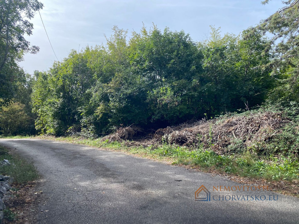 Prodej stavební parcely 3470 m²