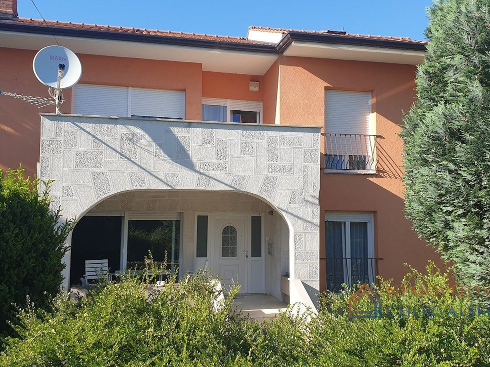 Prodej rodinného domu 200 m²