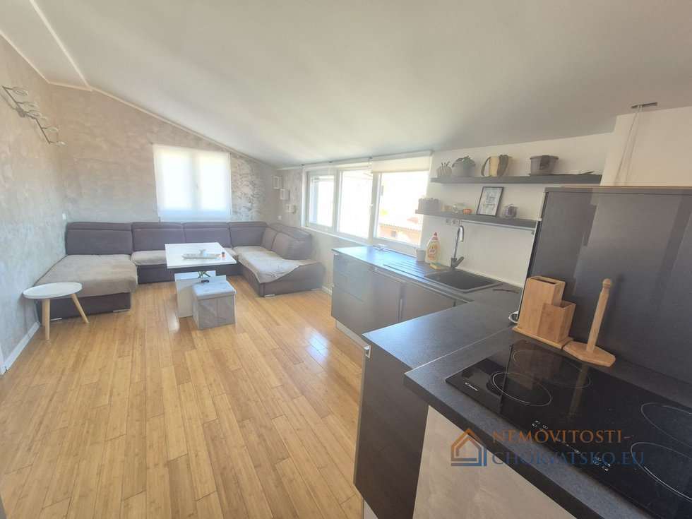 Prodej bytu 5+1 a více 60 m²
