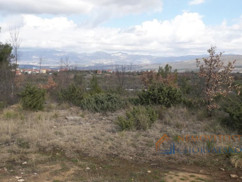 Prodej stavební parcely 1402 m²