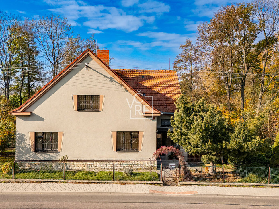 Prodej rodinného domu 200 m², Luže